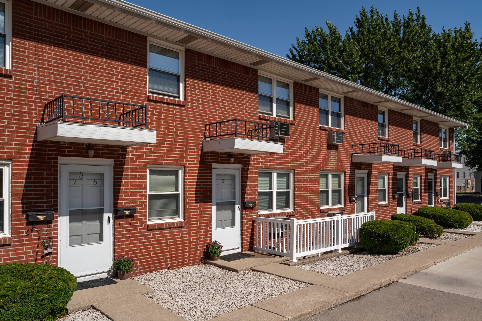 Rossford Hills Apartments – photo 5