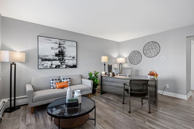 Interior Photo - Crestone Apartments