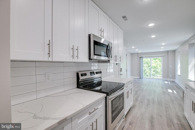 Foto del edificio - 2015 N College Ave