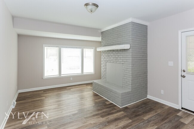 Building Photo - Life Just Got Better!