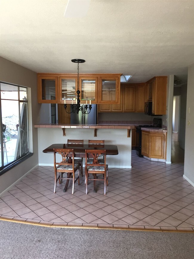 Foto del edificio - 107 Margarido Dr