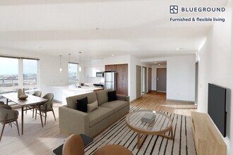 Building Photo - 109 S Division St