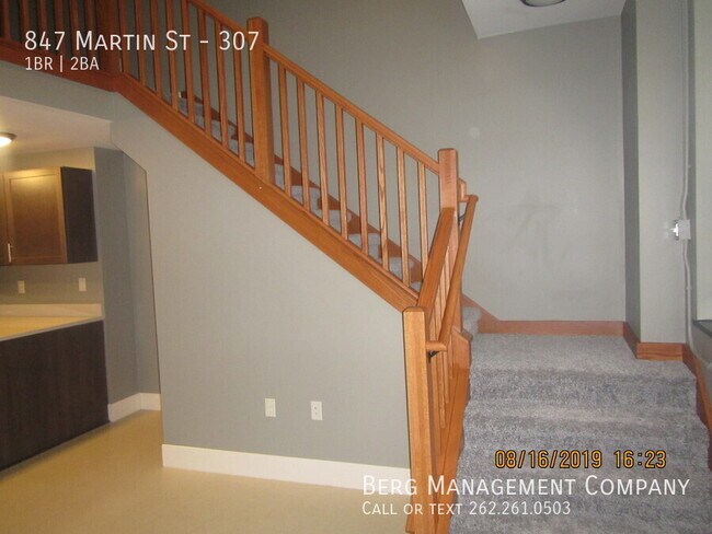 Foto del edificio - 847 Martin St