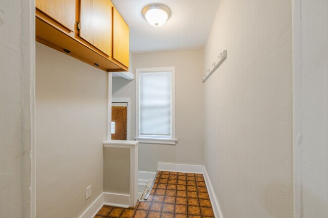 Foto del edificio - 274 E 1st St