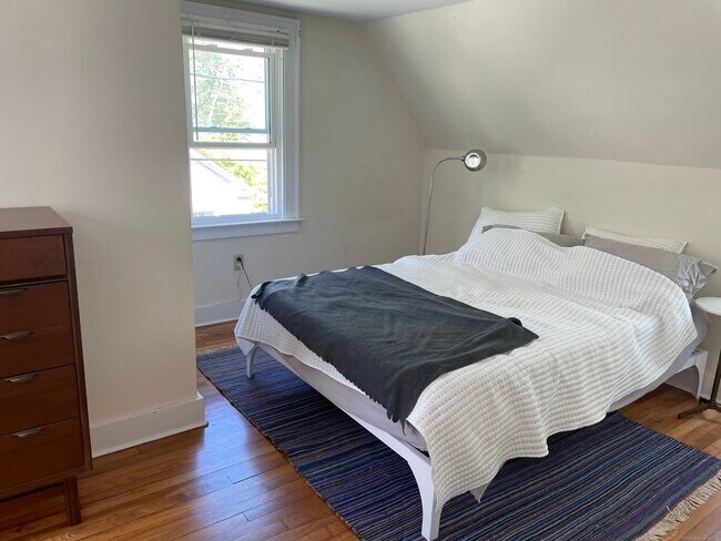 Foto del edificio - 32 E Wharf Rd