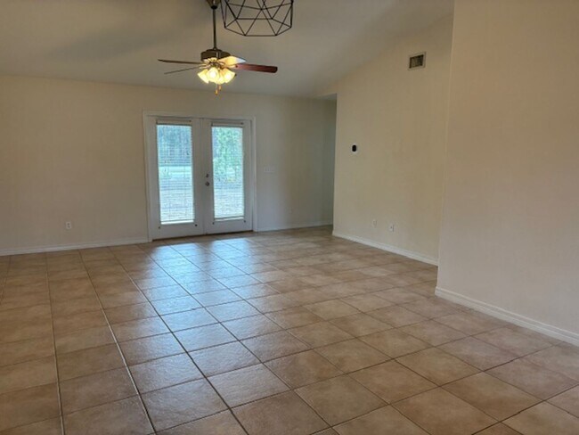 Foto del edificio - 1833 Sundown Dr