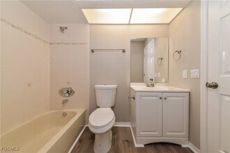 Building Photo - 3767 Acorn St