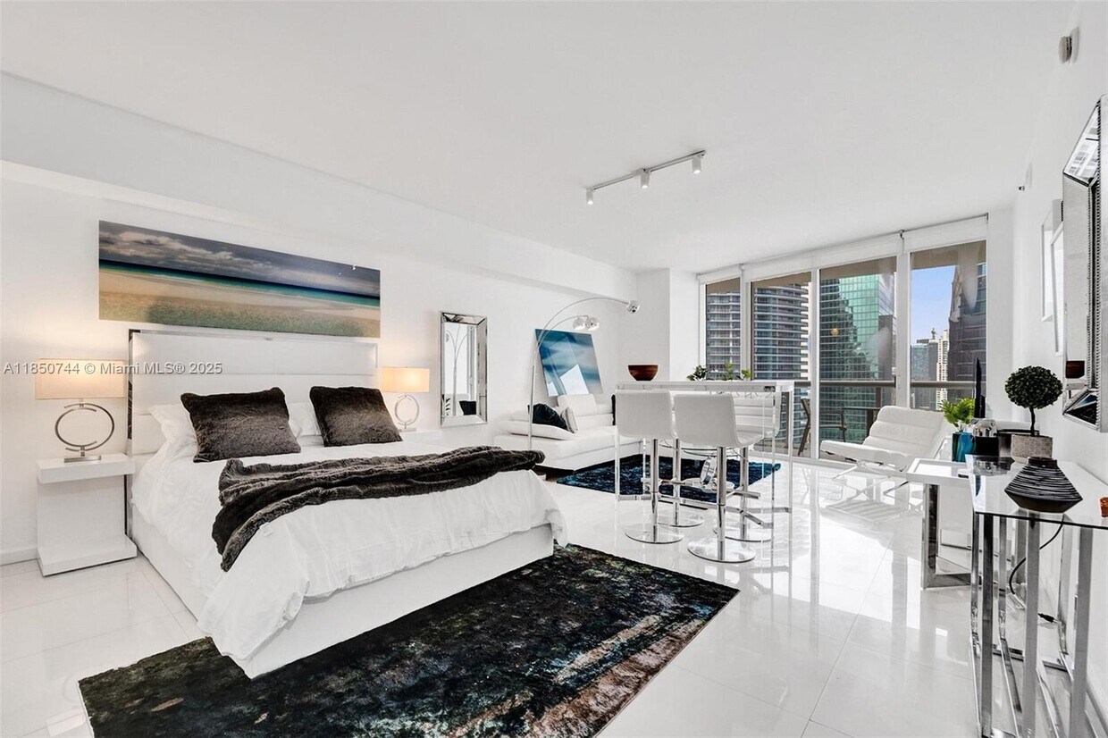 Foto principal - 475 Brickell Ave