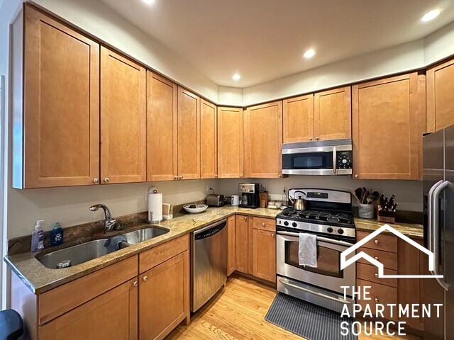 Foto del edificio - 421 W Armitage Ave
