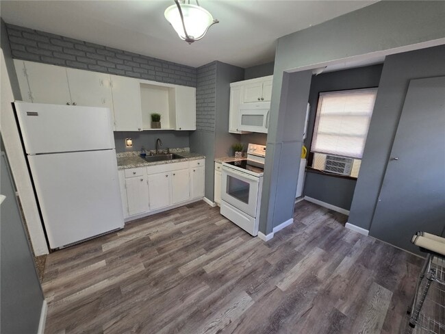 Foto del edificio - 301 Washington St