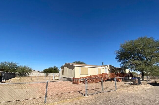 Building Photo - 4350 W Hammon Dr