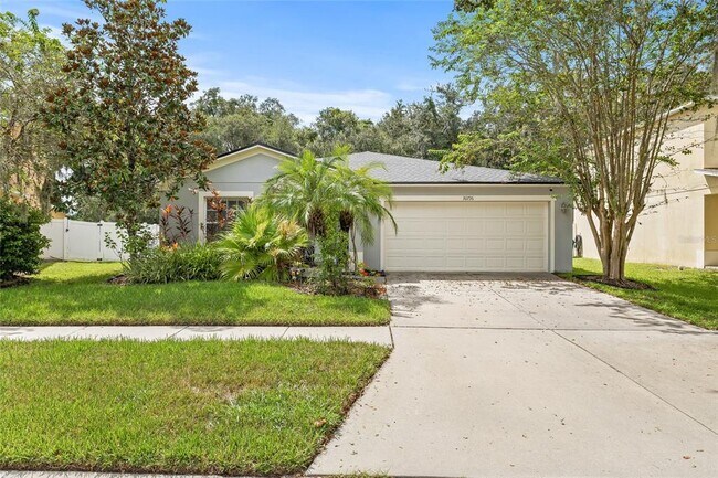 Building Photo - 30736 Sonnet Glen Dr