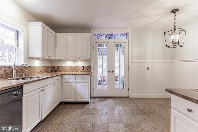Foto del edificio - 323 Cypress St
