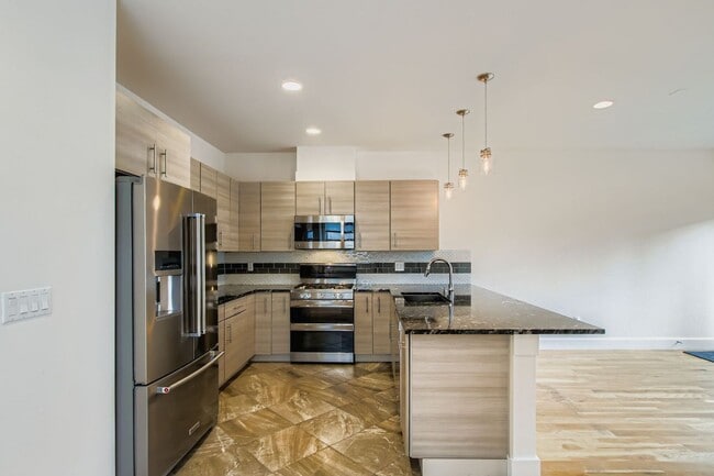 Building Photo - Edge Water Beauty- This is a Must See Home!