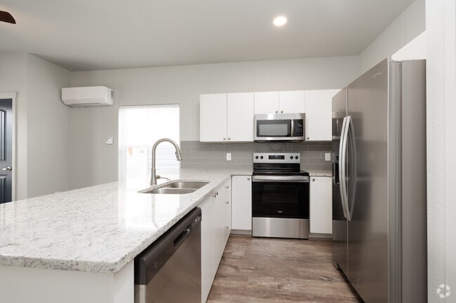 2BR, 2BA - 836SF - Kitchen - Cottages at Woodmen Heights