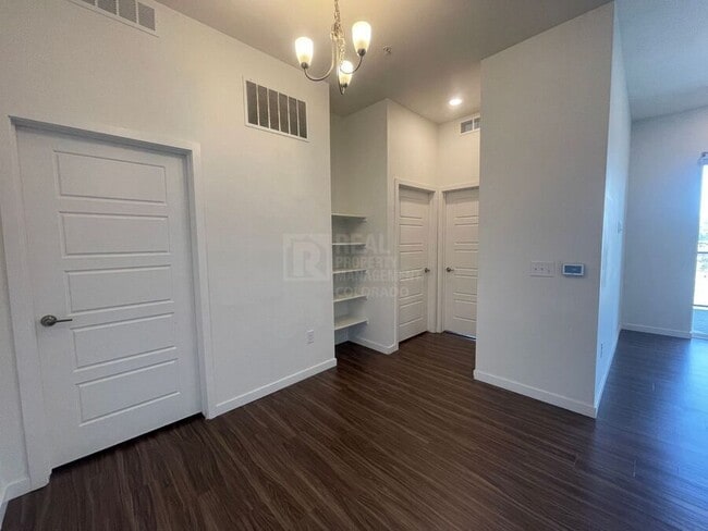 Foto del edificio - 9283 S Twenty Mile Rd