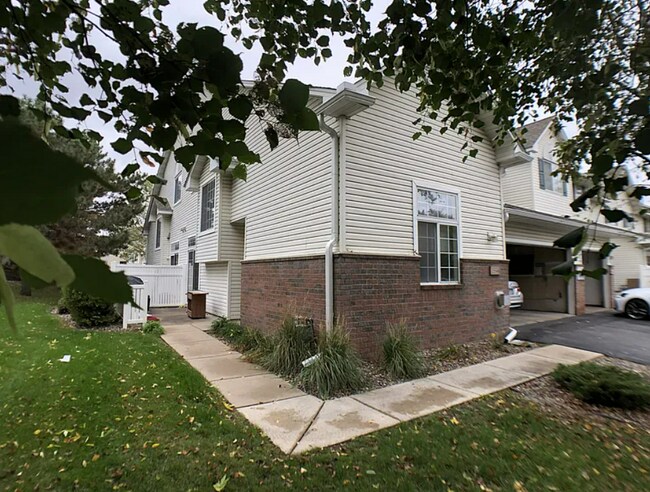 Foto del edificio - 15546 Garnet Way