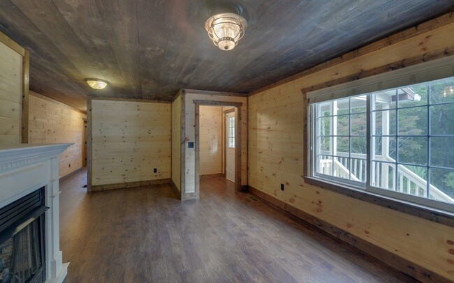 Foto del edificio - 1576 Old Northcutt Rd