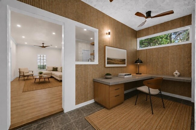 Foto del edificio - 1307 Kinney Ave
