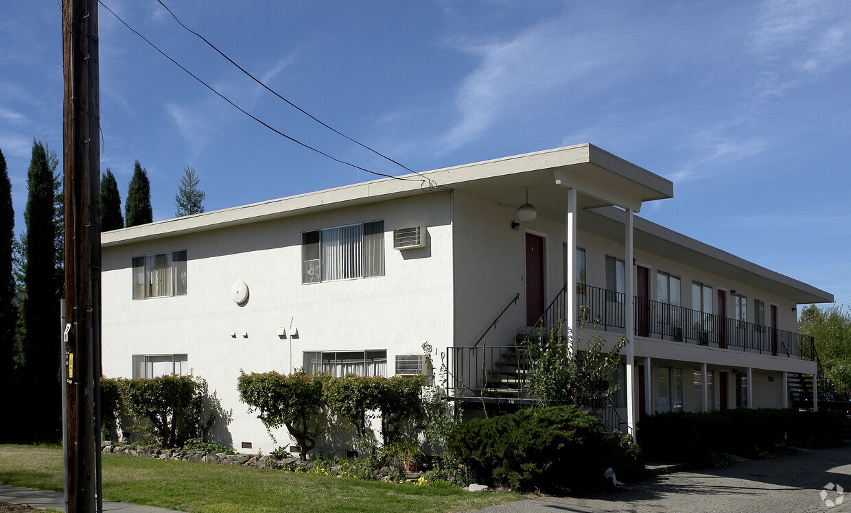 Foto principal - 4819 Harrison St