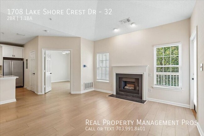 Foto del edificio - 1708 Lake Shore Crest Dr