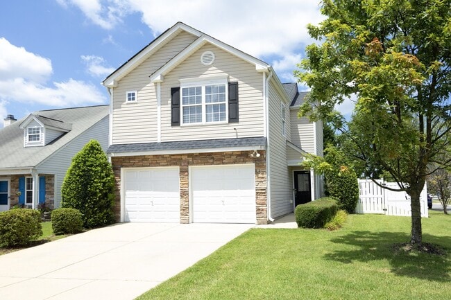 Building Photo - 8117 Bright Oak Trail