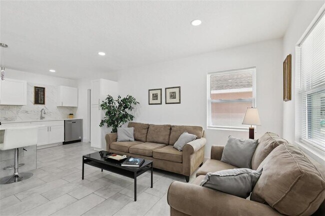 Foto del edificio - 3530 Goodrich Ave