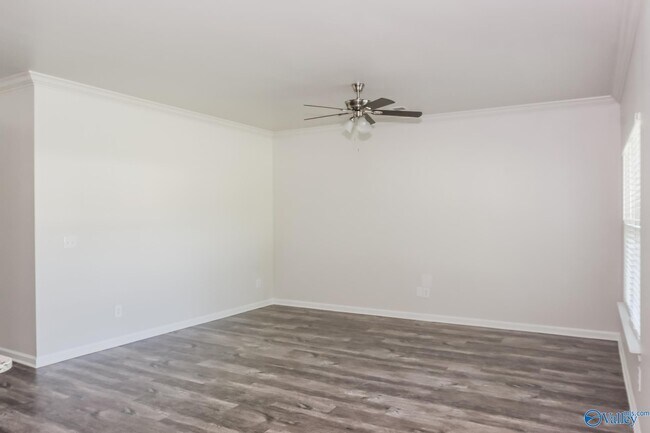 Foto del edificio - 14853 Norfleet Dr