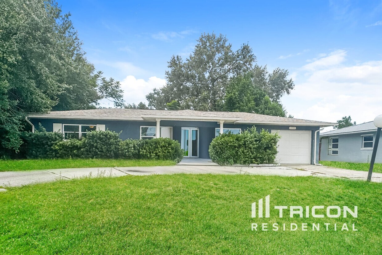 Foto principal - 4200 28th Ave N