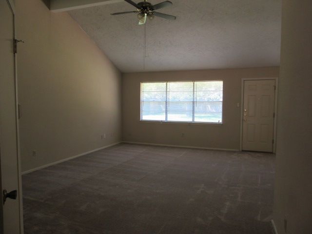 Building Photo - 16334 Maplemont Dr
