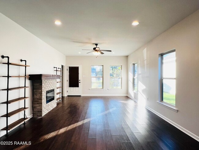 Building Photo - 18044 Terraceside Dr