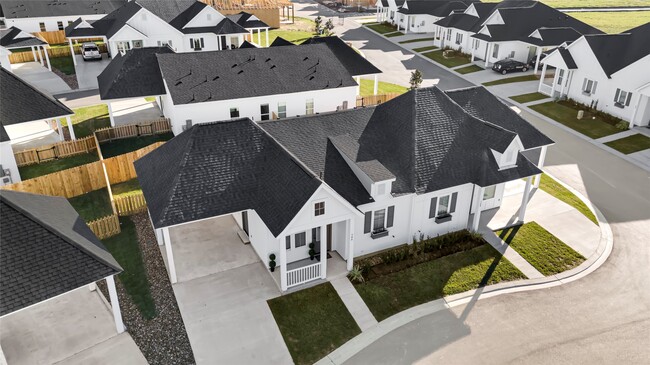Building Photo - 38634 Spur 149 Rd