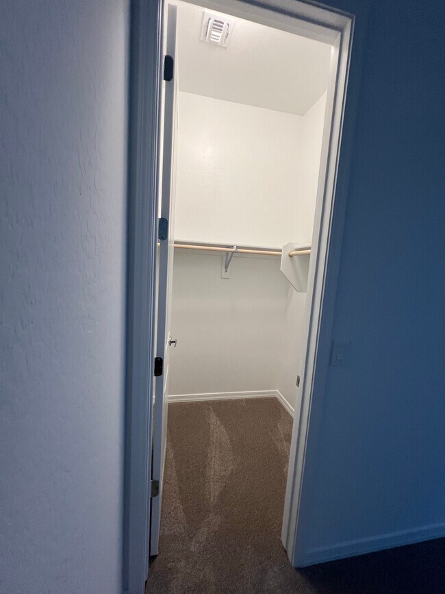 Building Photo - 22770 E Pegasus Pkwy