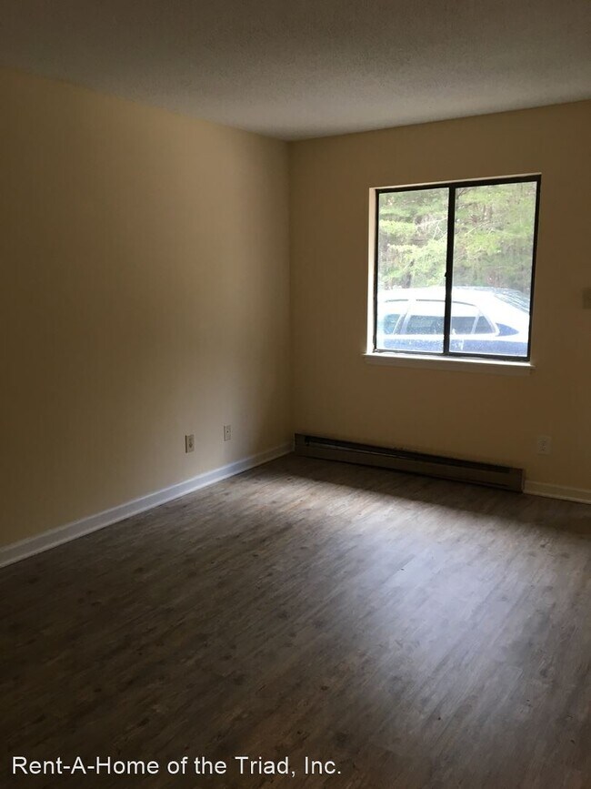 Foto del edificio - 3016 Sherrill Ave