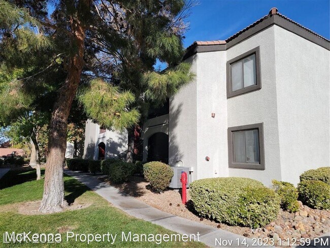 Building Photo - 2 br, 2 bath House - 950 Seven Hills Dr #1025