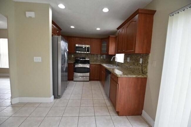 Building Photo - 13440 SW 24th St