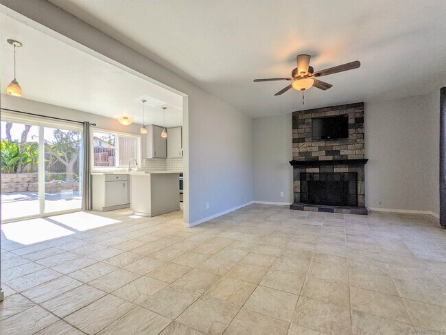 Building Photo - 10975 Bali Ln