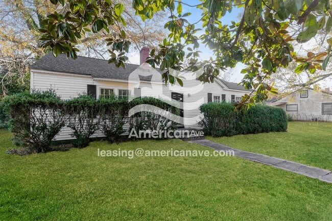 Foto del edificio - 406 Chamlee Dr