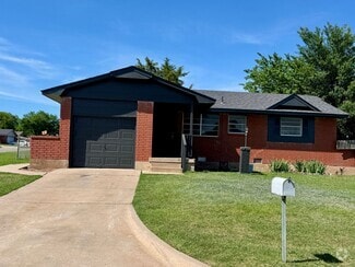 Building Photo - 5507 Briarwood Dr NW