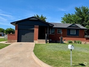 Building Photo - 5507 Briarwood Dr NW