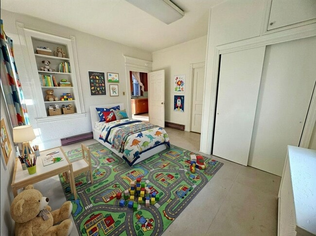 Building Photo - 1 Brown St