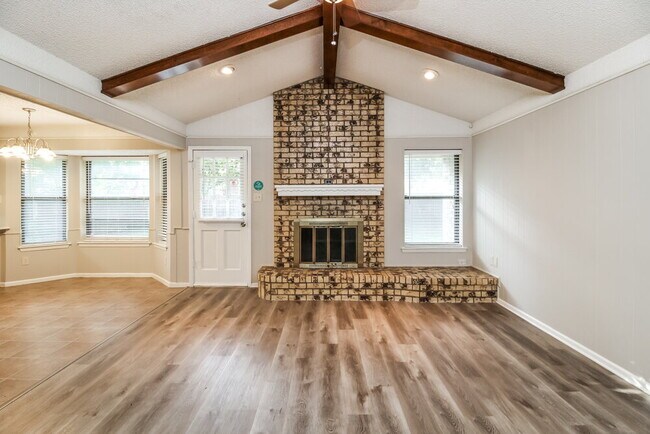 Foto del edificio - 2808 Green Ridge St