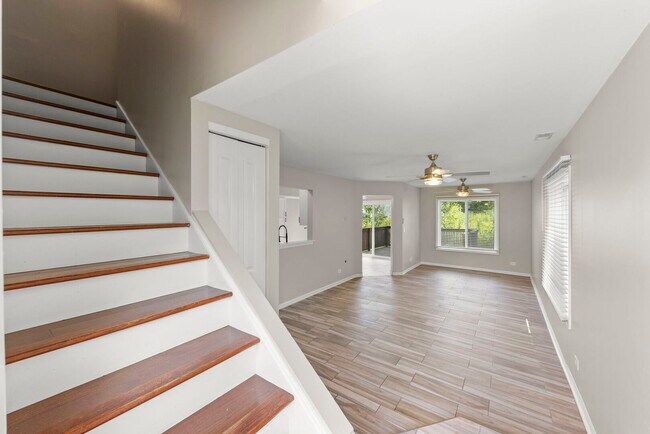 Foto del edificio - 2661 Prairieview Ln S