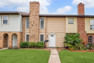 Building Photo - 1428 Silverpines Rd