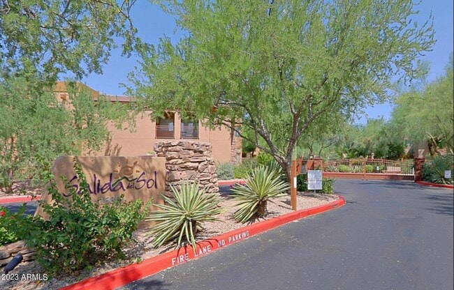 Foto del edificio - 16801 N 94th St