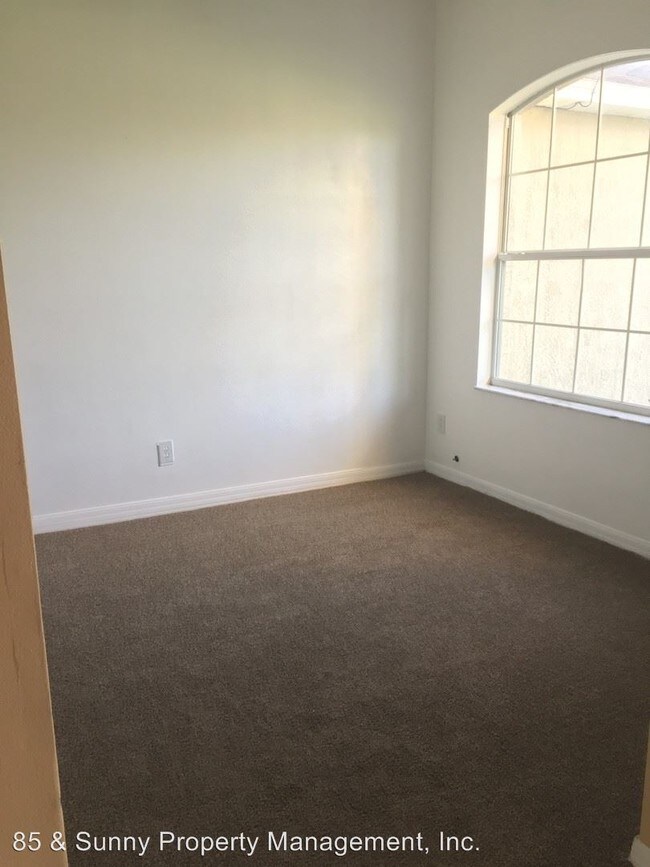 Building Photo - 4 br, 2 bath House - 271 Lagoon St SW