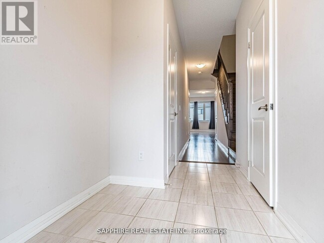 Building Photo - 215 Provident Wy