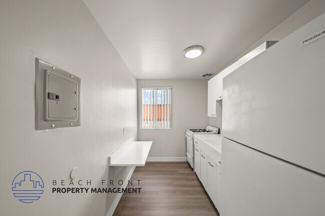 Foto del edificio - 12318 Birch Ave.