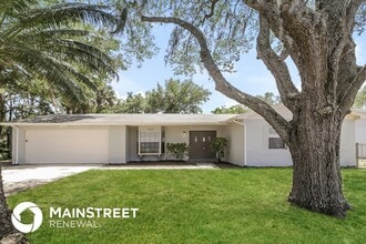 Building Photo - 1035 Country Club Blvd