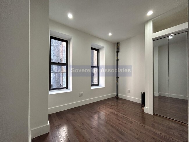 Building Photo - 4 St Nicholas Terrace